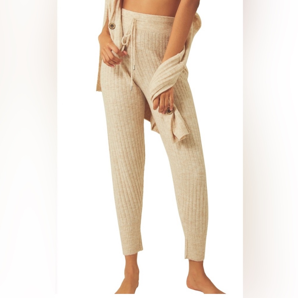 Free People Cream Ribbed Jogger Pants Women’s Size L Lounge Cozy Casual